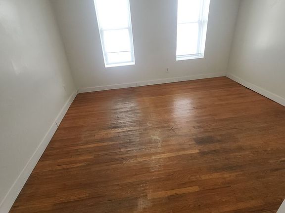 4th image of 111 W Upton St #7327-29