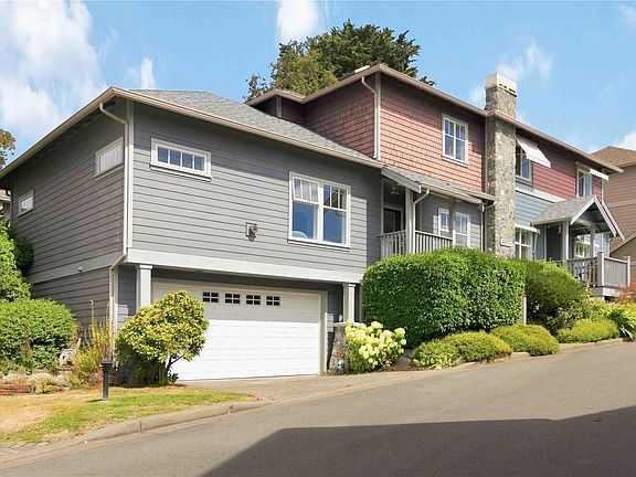 2nd image of 4073 Blackberry Ln #4