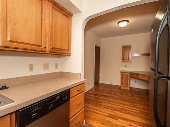 Spacious 1-Bedroom Apartment Near UC Campus - 420 Riddle Road