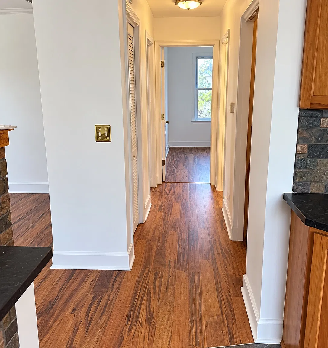 2 bed, 740 sqft, $2,200 — Photo 2