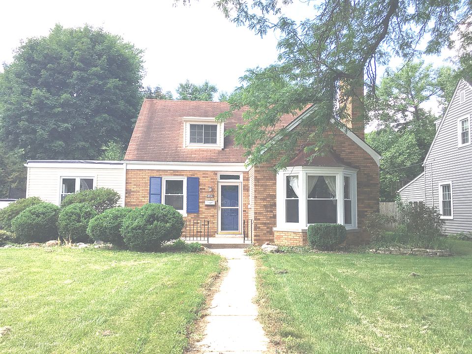 2nd image of 8936 Southmoor Ave
