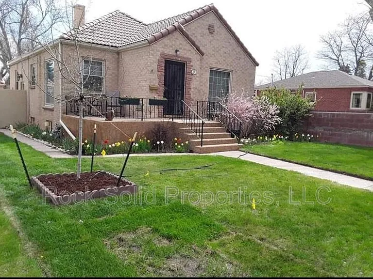 219 W 4th Ave — Photo 1