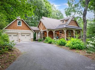 359 Thunder Mountain Rd, Hendersonville, NC 28792