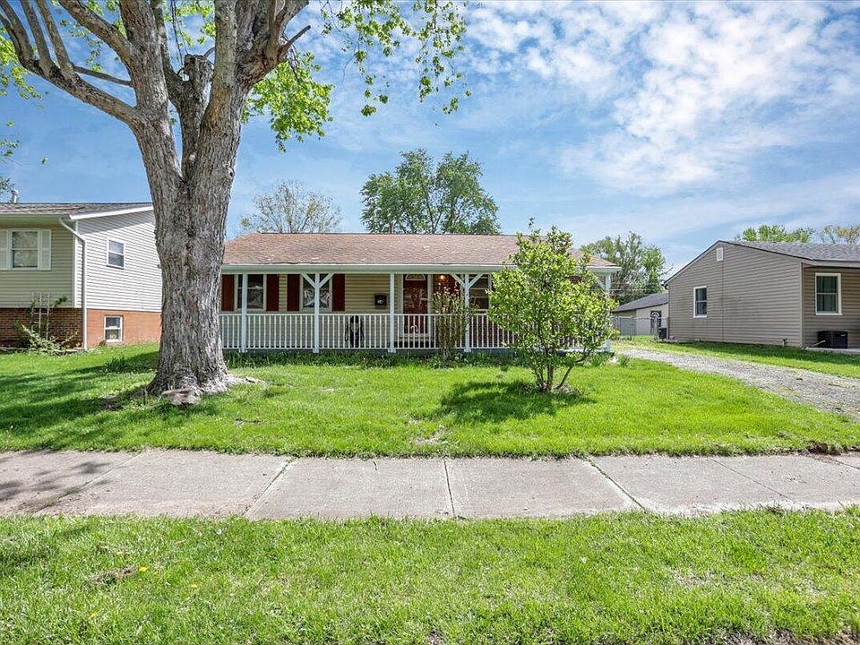 1st image of 54 Baywood Dr