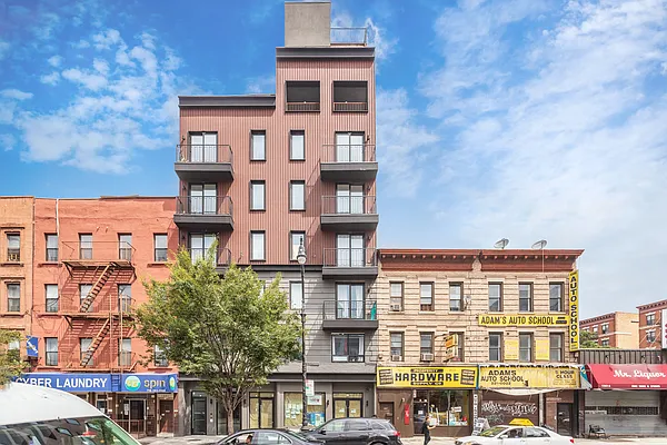 Rented by Safdie Realty Group | media 12