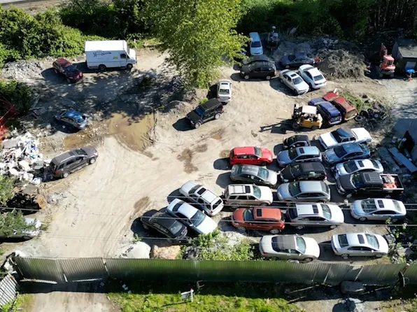 13848 117th Ave, Surrey, BC V3R 2V4