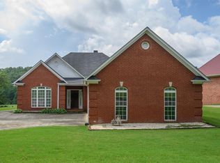 7931 Country Club Dr, Trussville, AL 35173