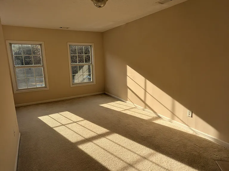 6051 Grovegate Ln — Photo 14