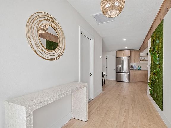 5th image of 1137 54TH AVENUE S