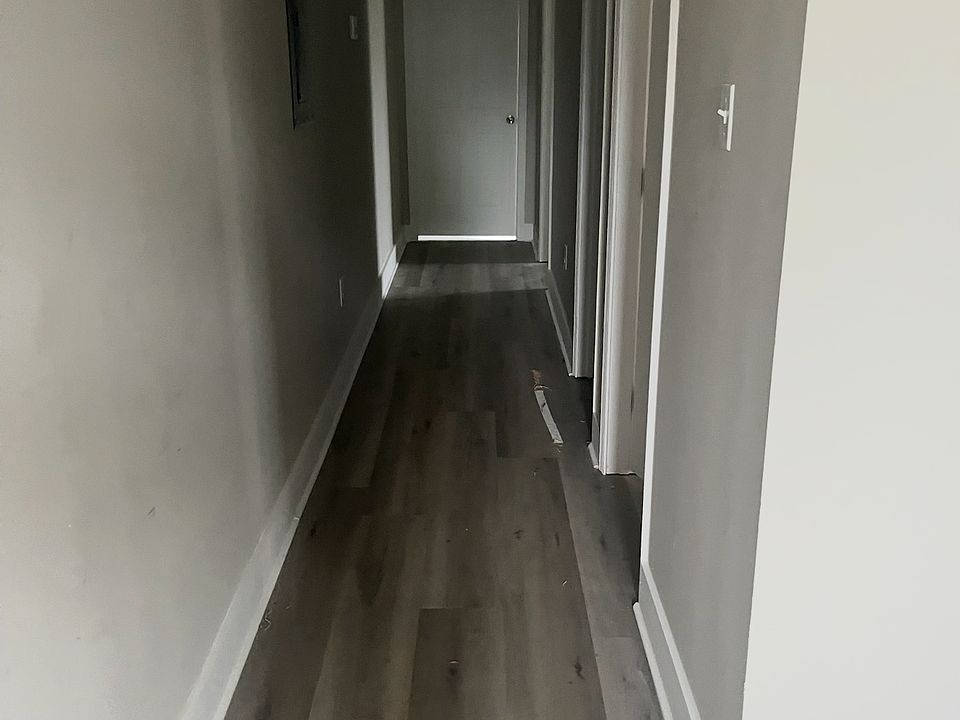 2nd image of 4835 Ray Ave