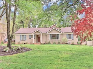 521 Mammoth Oaks Dr, Charlotte, NC 28270