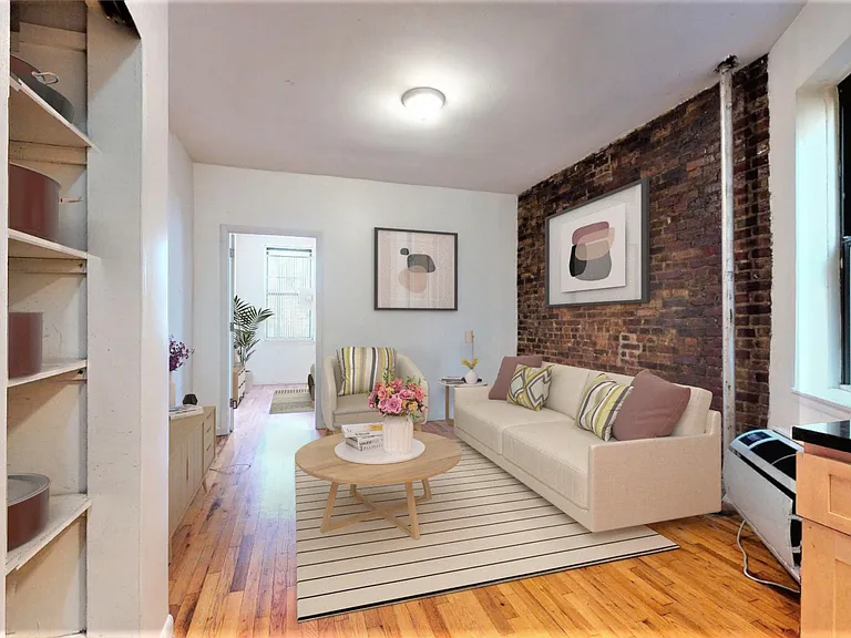 1441 York Ave #2FS — Photo 1