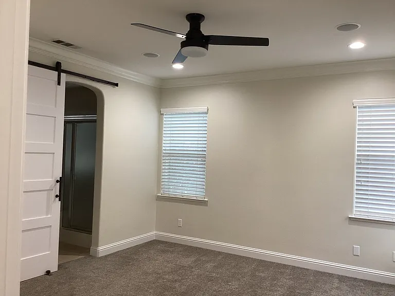 741 W Barcelona Ln — Photo 10