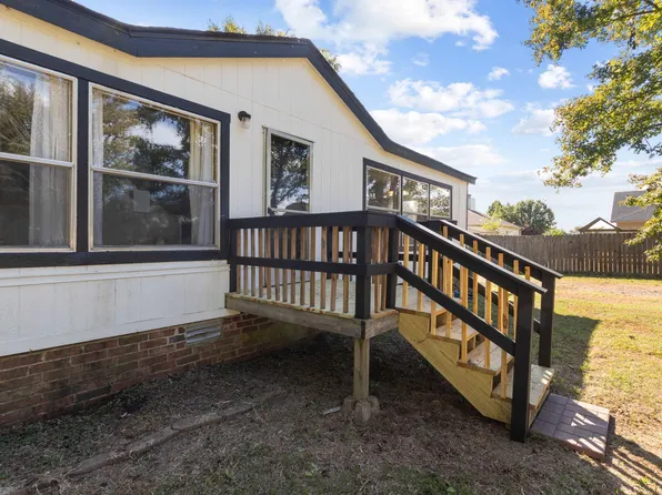 19 Opal St, Ward, AR 72176