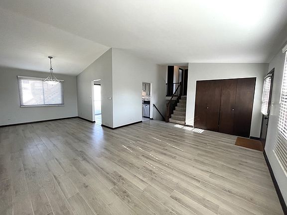 3rd image of 1330 Rock Cove Ct
