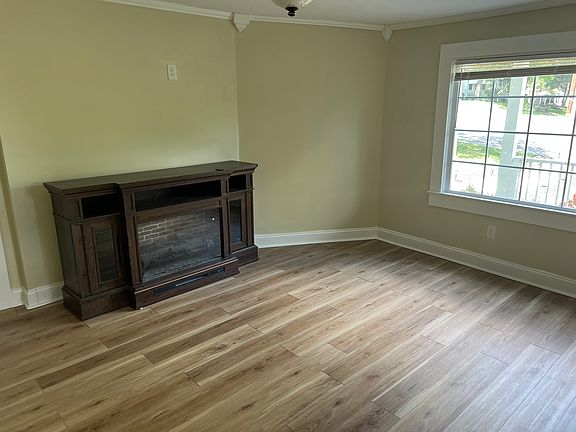 5th image of 311 W Virginia Ave
