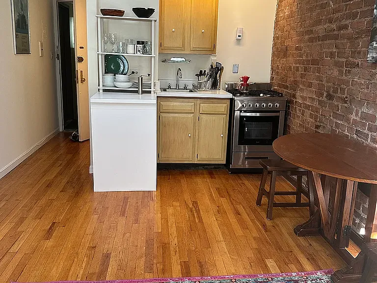 363 W 19th St #3FE — Photo 2