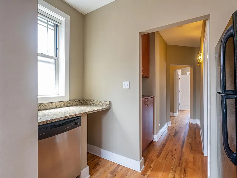 Luxury high-end hotel like finishes for enjoyable everyday living. 
Unique apartment layouts of studio, one-, two-, and three-bedroom units.