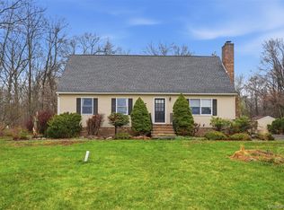 219 Lynch Avenue, New Hampton, NY 10958