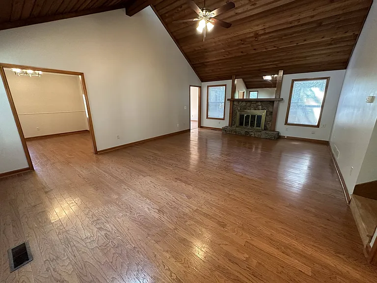 2175 Deep Woods Way — Photo 5