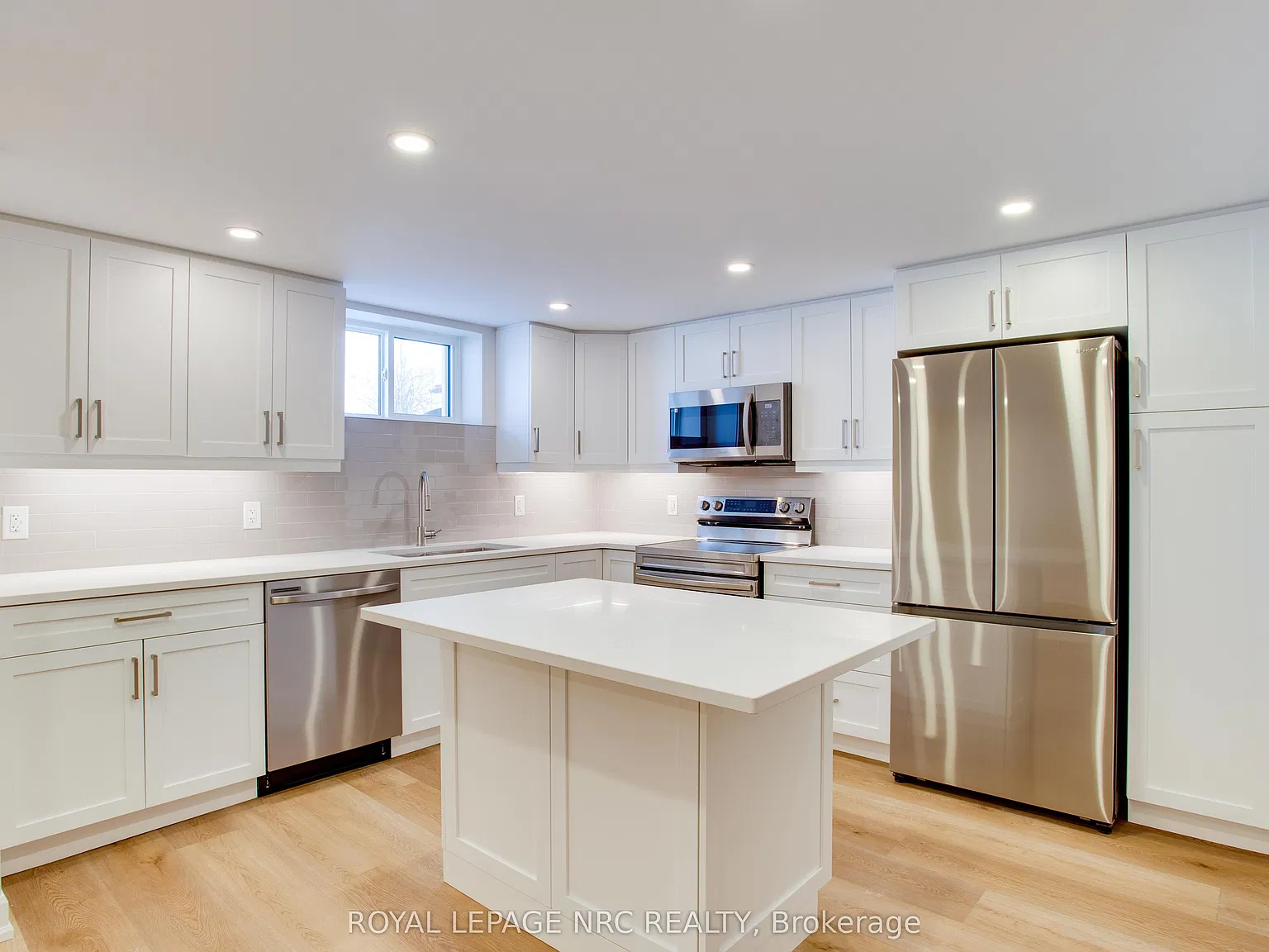 2 bed, $1,600 — Photo 1