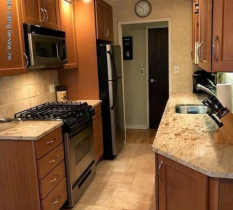 2nd image of 2 Elmwood Park Dr APT 323