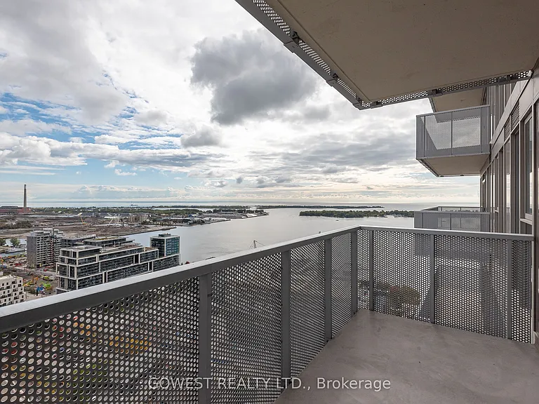 20 Richardson St #2702 — Photo 10