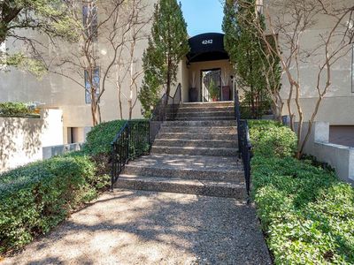 4242 Travis St APT 103, Dallas, TX, 75205