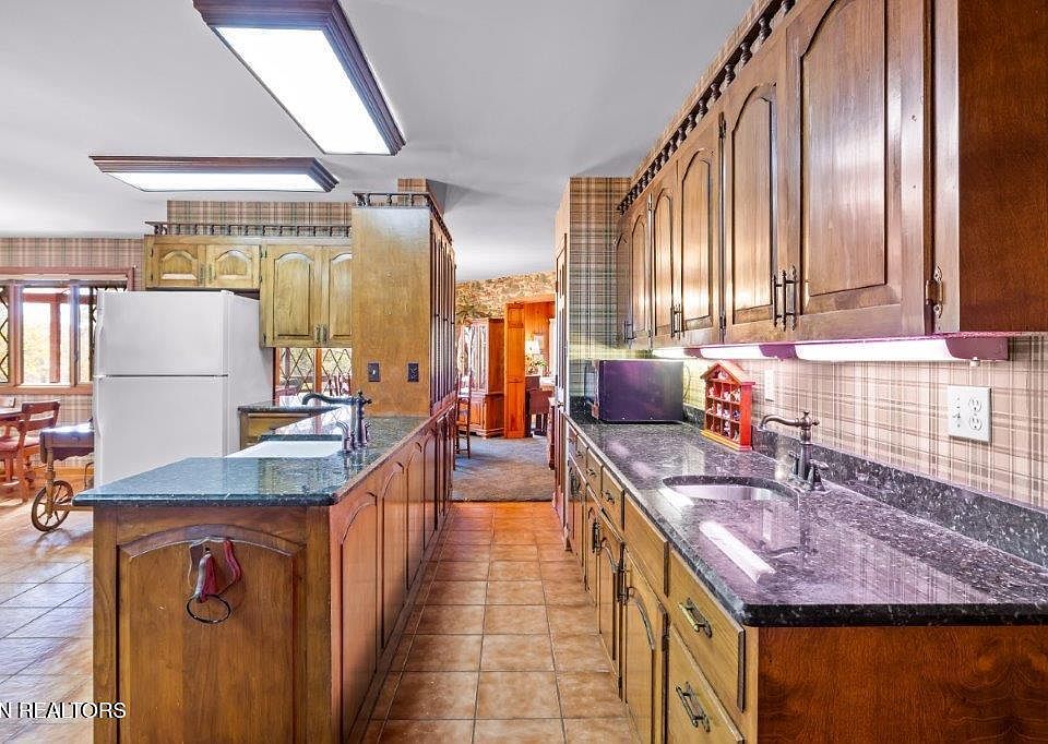 25th image of 4728 N Wildwood Rd