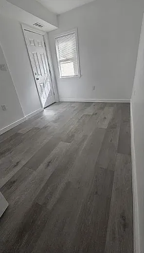 408 Chaplin St SE #2