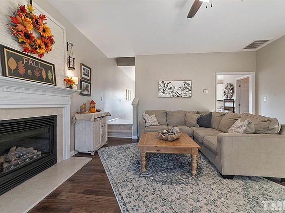 4th image of 612 Prickly Pear Dr