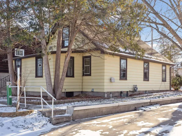 1010 43 1/2 Ave NE, Columbia Heights, MN 55421