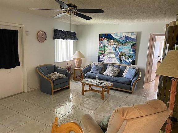 3rd image of 306 Knotty Pine Cir APT C-2