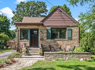 306 Ashland Ave, Highwood, IL