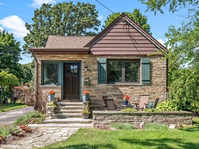 306 Ashland Ave, Highwood, IL, 60040