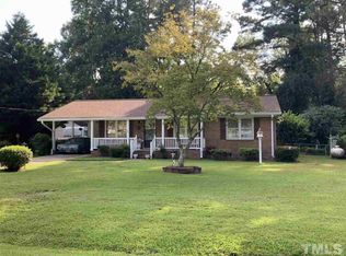 6328 Diamond Dr, Raleigh, NC 27610