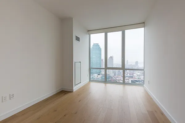 Rented by Stonehenge NYC LLC | media 7