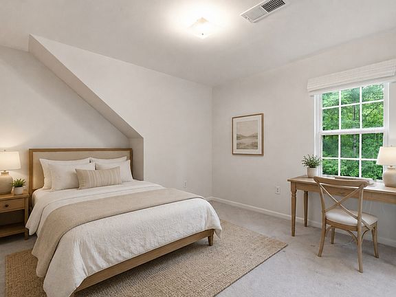 5th image of 958 Jordan Cir