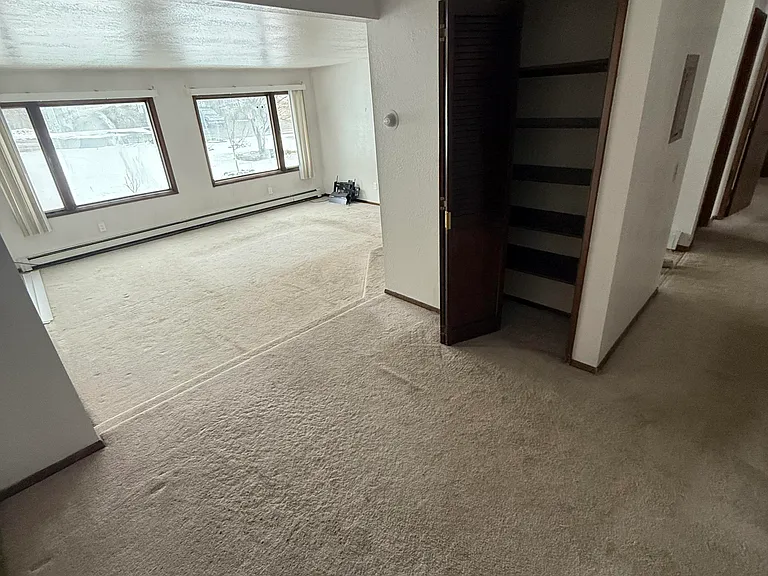 1654 Juneau Dr #D — Photo 2