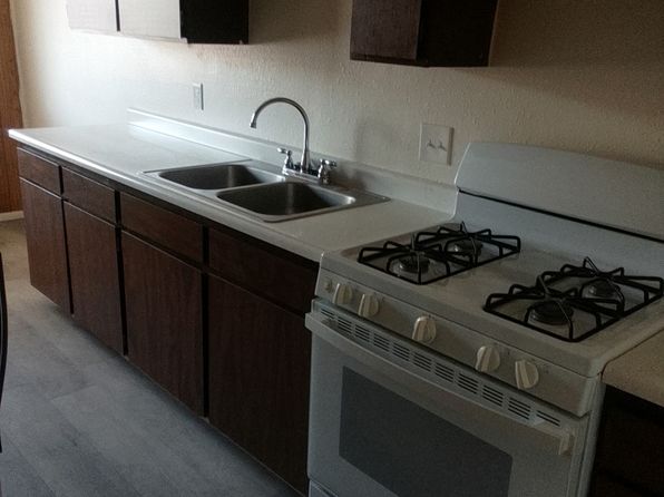 1006 E Logan Ave APT 8