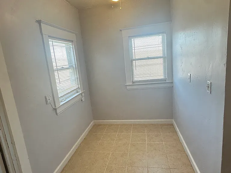 702 Alameda St — Photo 11