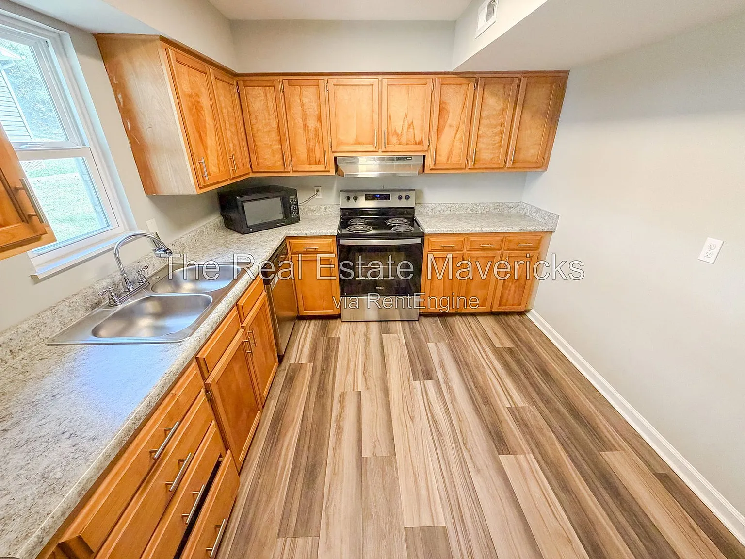 2 bed, 1.0 bath, 840 sqft, $950 — Photo 3