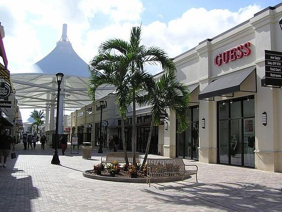 Palm Beach Outlets