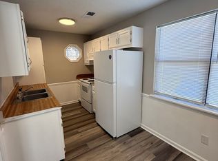 1809 Ororke Ln SW #D, Decatur, AL 35603