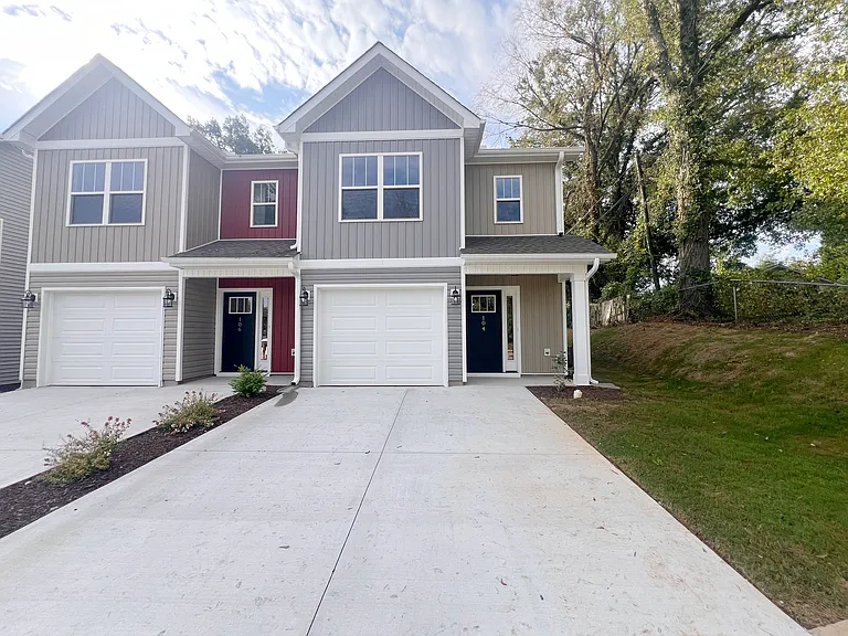 104 Keel Ln — Photo 1