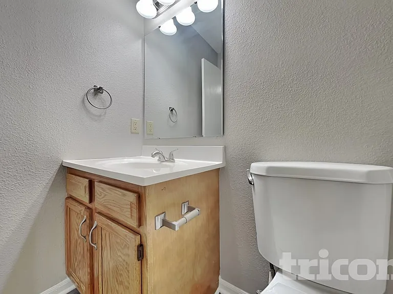 6453 Townsend Way — Photo 15