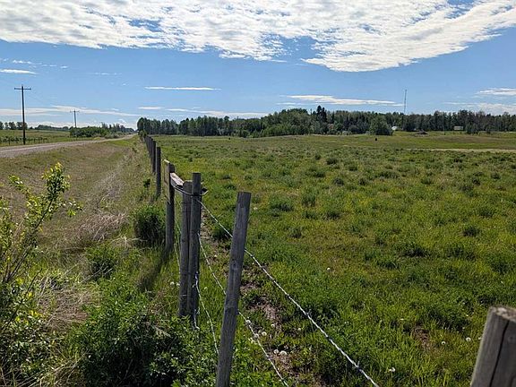 4th image of On Range Rd #4-5