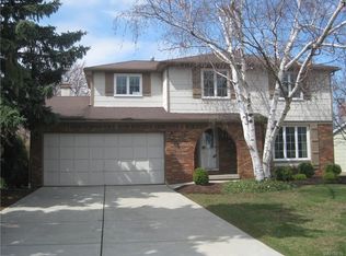 3607 Cumberland Ln, Hamburg, NY 14075