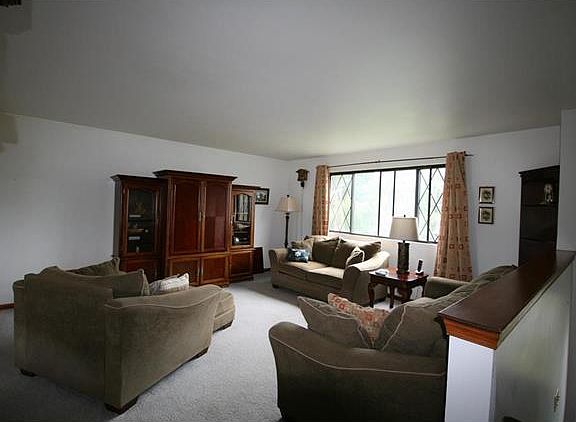 5th image of 3497 Crestwood Dr