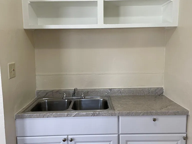 1226 N 33rd St #3 — Photo 9